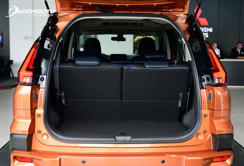 Khoang hành lý Mitsubishi Xpander 2024 có thể mở rộng linh hoạt