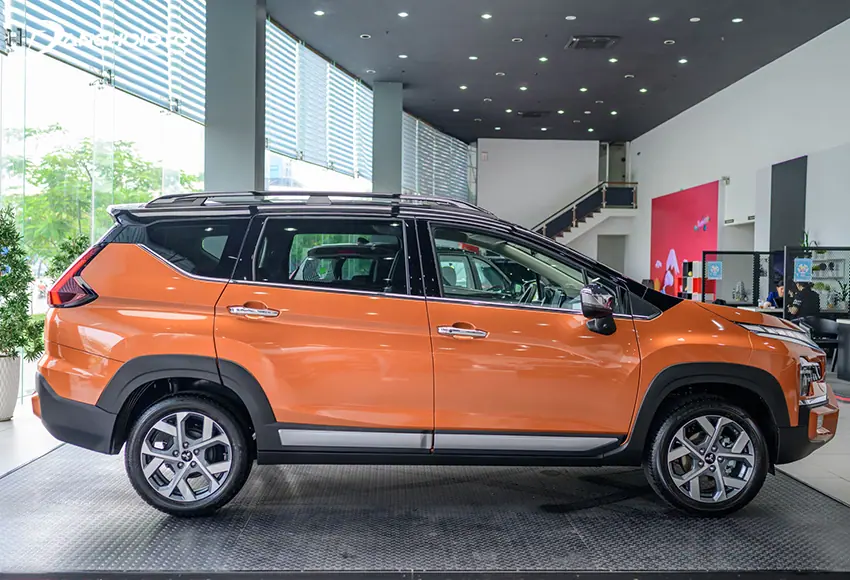 Thân xe Mitsubishi Xpander 2024 trường dáng hơn nhờ chiều dài gia tăng