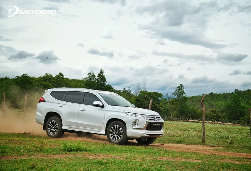 Mitsubishi Pajero Sport có được khả năng off-road rất ấn tượng