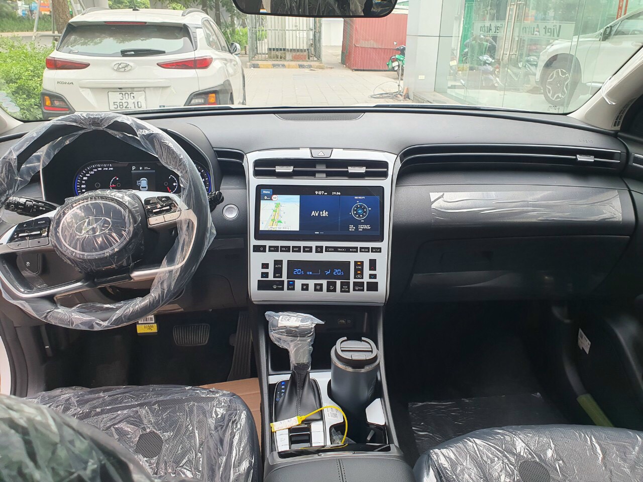 nội thất hyundai tucson 2.0 at tiêu chuẩn